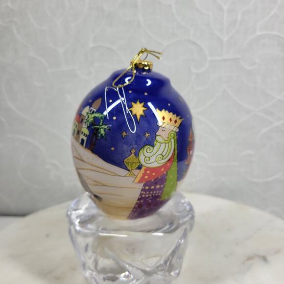 Reverse Painted Glass Ornament Handcrafted 6" Nativity Scene Christmas Village - Picture 6 of 16